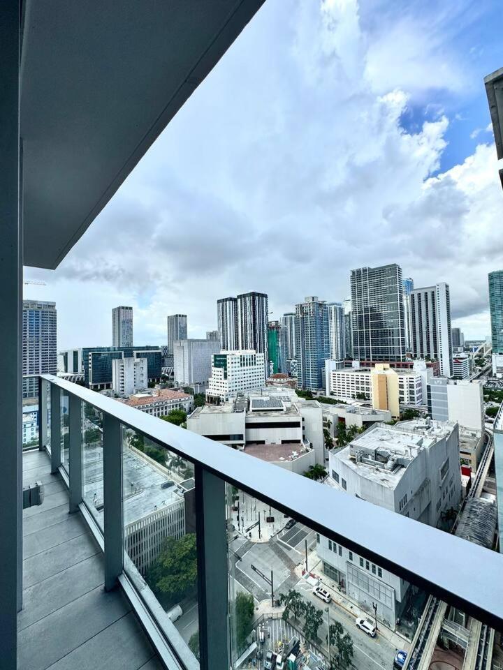 2 Bedrooms Design Downtown Pool And Gym * Miami